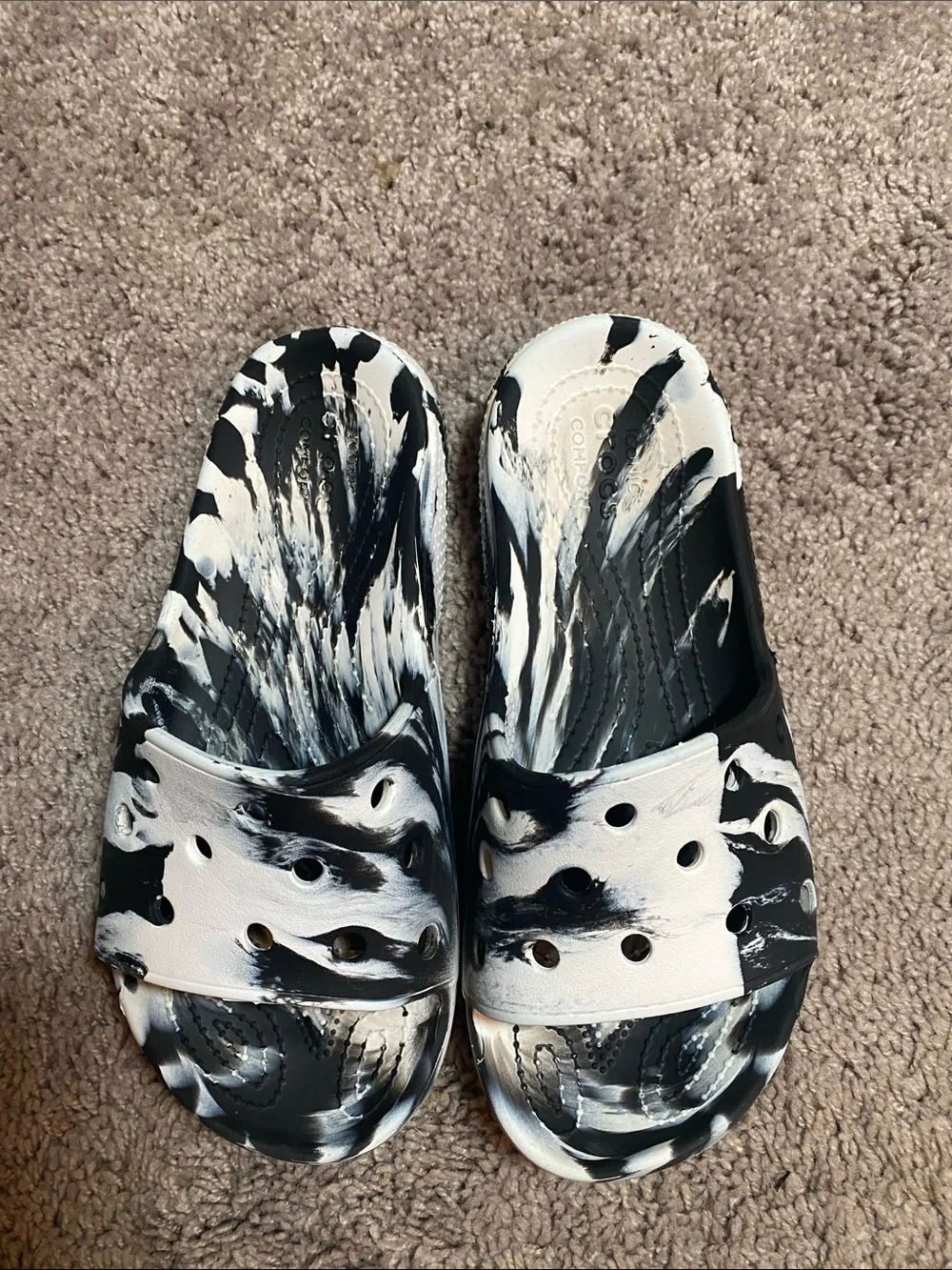 CROCS Classic marble Swirl Slide Sandals slip ons for Women